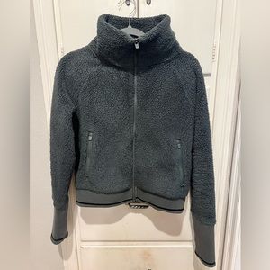 Ladies Athleta Fleece Teddy Jacket. Size Small.